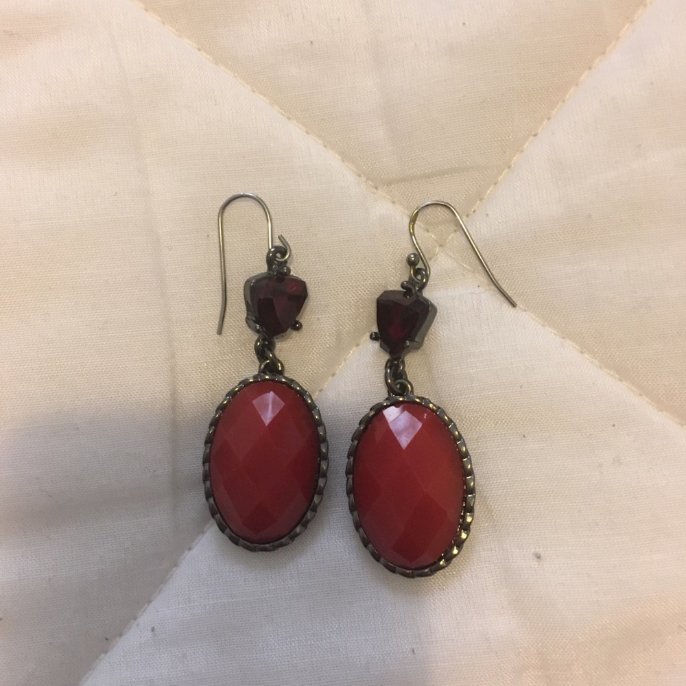 Dangle earrings